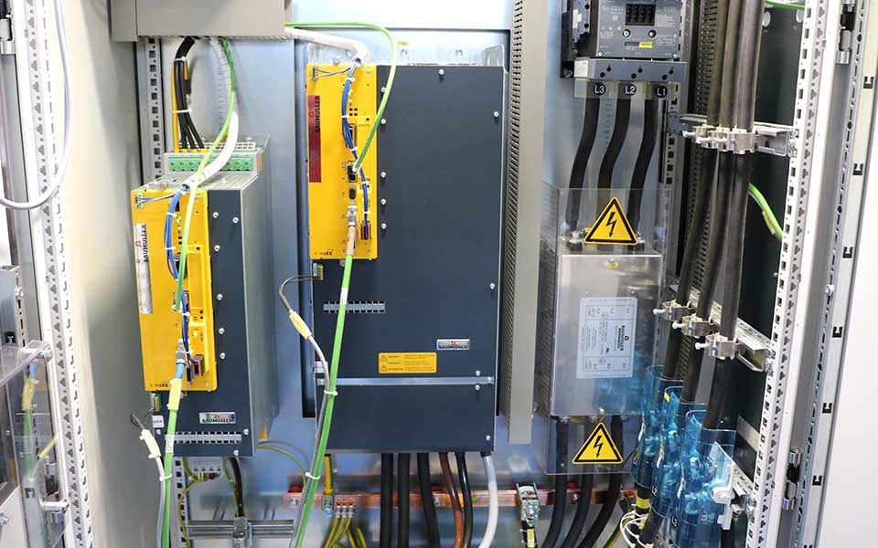 The water-cooled b maXX 5500 mono units are compact, space-saving and powerful.