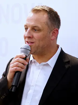 Dr. Daniel Ammer